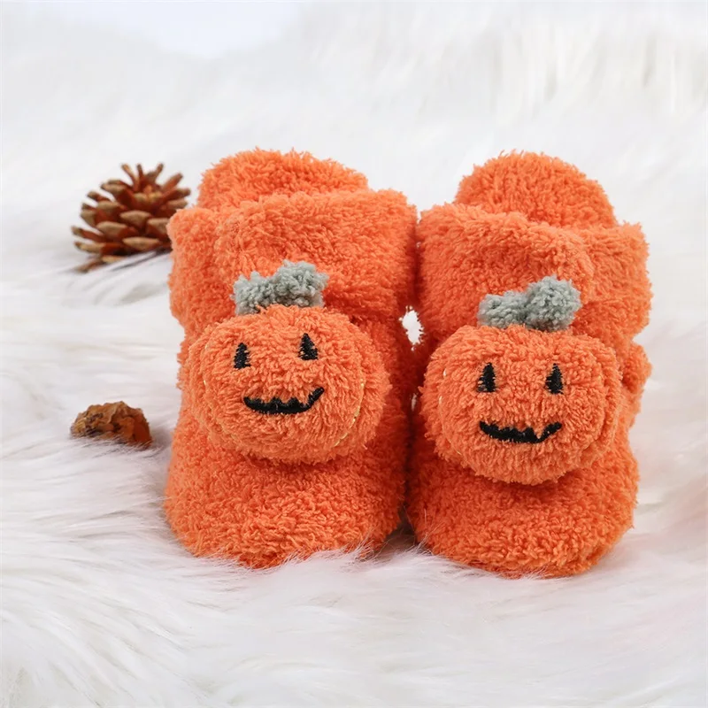 Cute Infant Halloween Pumpkin Booties - Image 2